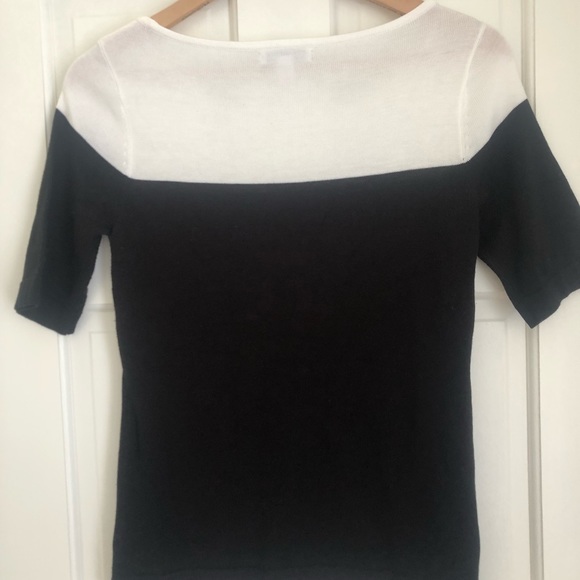 Black and White Sweater - Picture 4 of 4